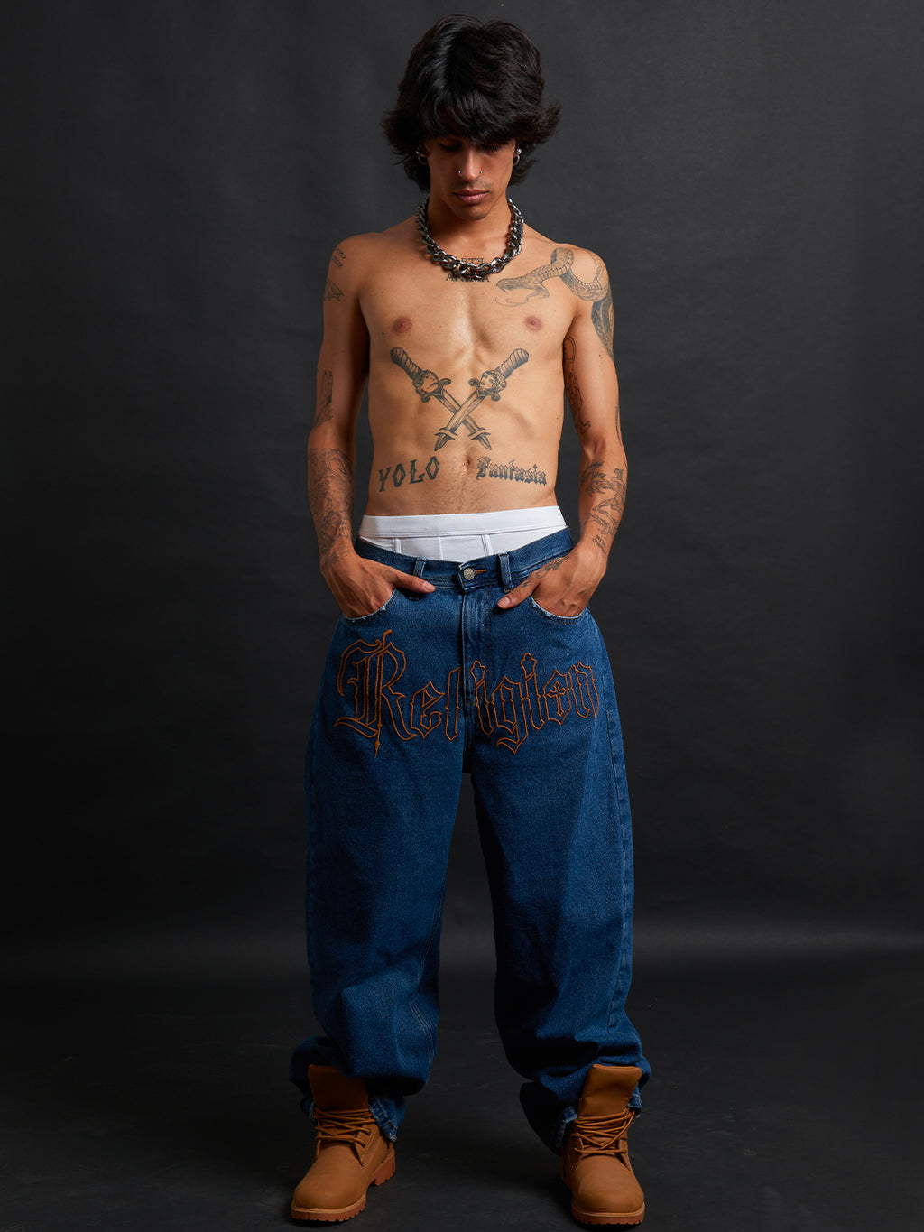 THORN BAGGY DENIM – BLACK CRIMSON