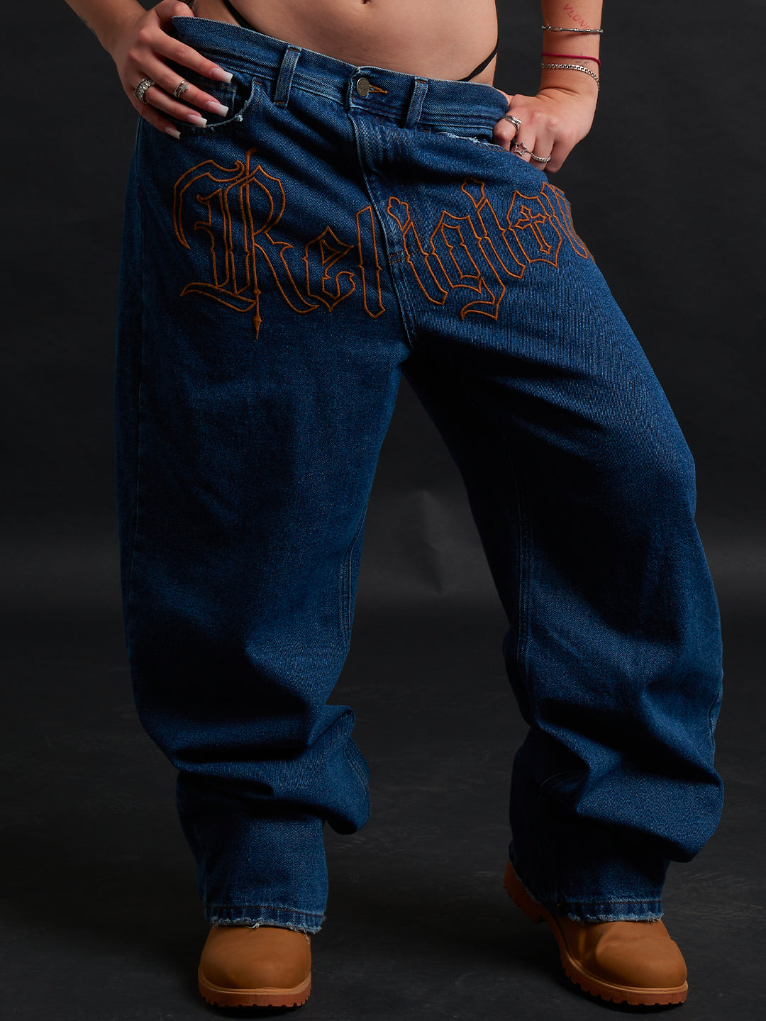 THORN BAGGY DENIM – BLACK CRIMSON